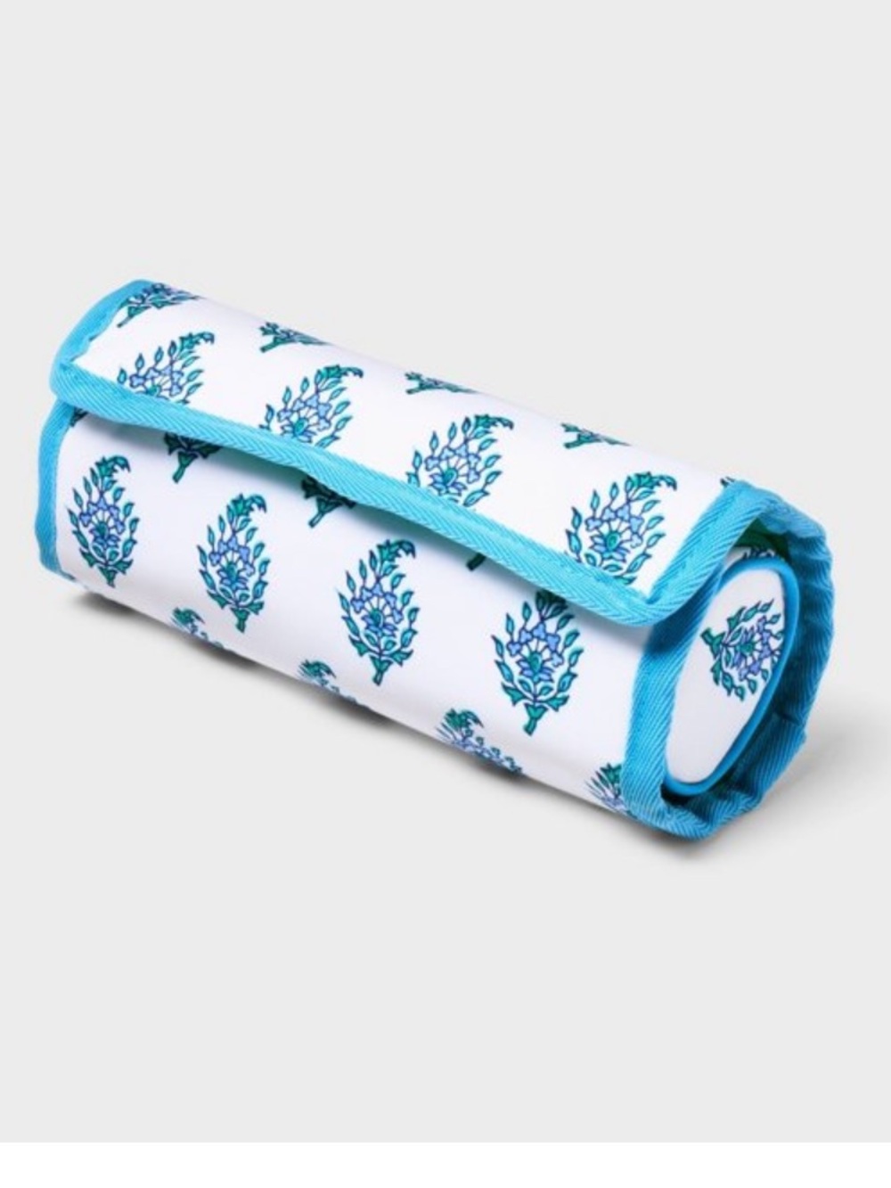NWT Bouquet Soft Roll Jewelry
Case Blue - Roller Rabbit x
Target